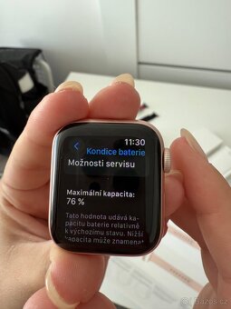Apple Watch série 5 40mm růžové - 4