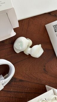 Samsung Buds+ - 4
