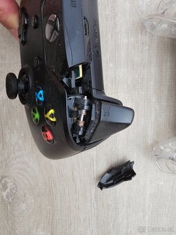 3x XBOX ovladač - 4
