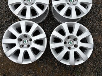 Alu original sada disku Škoda 5x112 7J ET37 R16 - 4