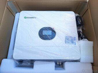 Kombinovaný ostrovní měnič Growatt SPF 6000ES Plus - nový - 4