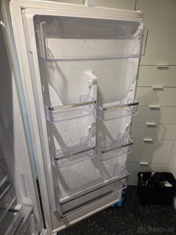 Chladnička s mrazničkou Whirlpool WHC20 T593 bílá - 4