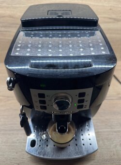 Delonghi Magnifica S - 4