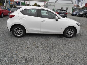 MAZDA 2 1.5 I - 4