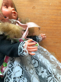 Mrkací panenky staré, 22-23 cm - 4