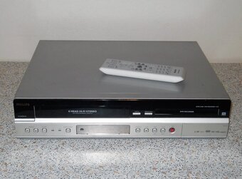📼>📀VHS-DVD rekordér PHILIPS DVDR3430 - 4