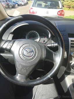 Mazda 5 - 4