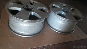 Nabídka W140, kompletní kola a 3 kusy disků na renovaci. - 4