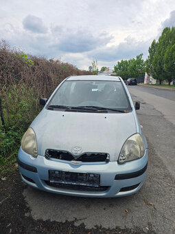 Toyota Yaris 2003 - 4