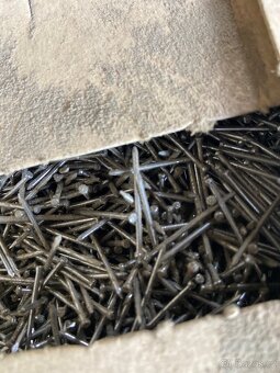 Spojovaci material - 4
