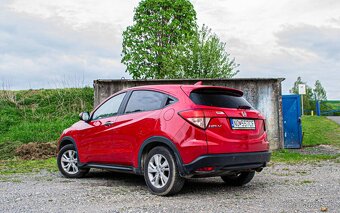 Honda HRV 1.5 i-VTEC CVT 96kW automat - 4