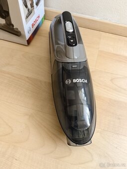 Aku tyčový vysavač BOSCH bezsáčkový v záruce - 4