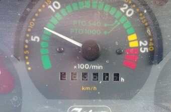 Traktor Zetor 4341 s čelním nakladačem - 4