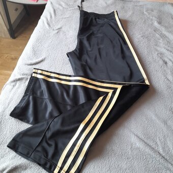 ČERNÉ SE ZLATÝM TEPLÁKY ADIDAS XXL - 4
