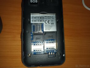 Mobilní telefon pro seniory plně funkční - 4