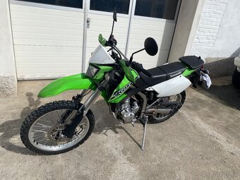 Kawasaki klx 250 2016 - 4