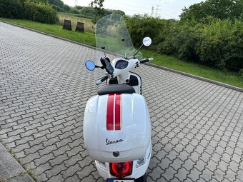 Vespa 125 GTS Racing sixties 2022 - odpocet DPH - 4