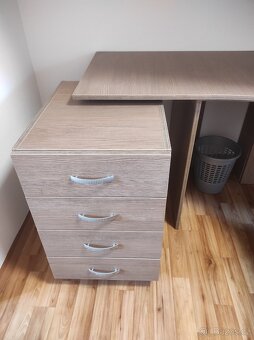 PC stůl a židle - 4