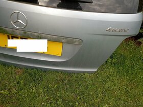 MERCEDES ML W164 5 DVEŘE STŘÍBRNO MODRÉ BEZ REZU - 4
