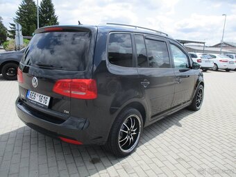 VW TOURAN 1,6TDI TDi 77kw Klimatr. 6rychlostí 2011 - 4