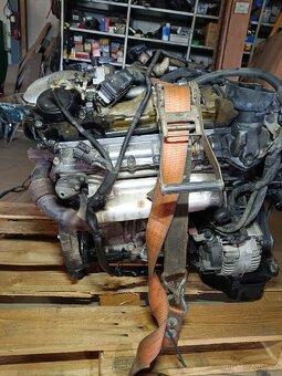 Motor MB OM642 350CDI z W164 - kompletní - 4