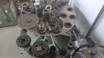 Fréza konzolová CNC FGS 40/50 - 4