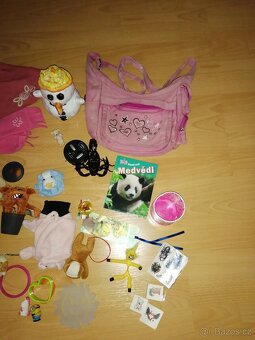 Mix hraček - plyšáci, spinner, tetování, ovečka Shaun atd. - 4