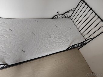 Rostoucí postel + rošt Ikea - 4