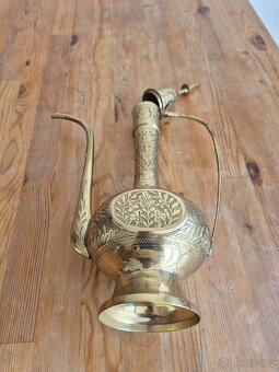 Mosazná konvice, konev, karafa - tepaná - 4