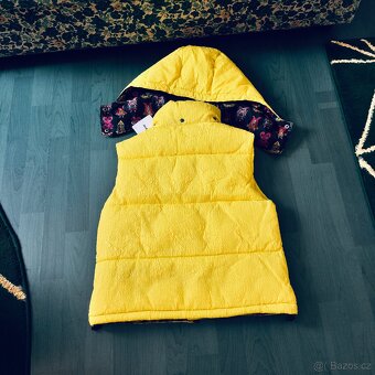 Vesta Desigual vel.M - 4