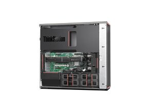 Lenovo ThinkStation P500 + Monitor - 4