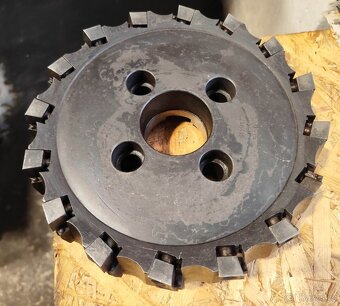 FRÉZA ČELNÍ nástrčná 250 mm TK plátky NAREX - 4