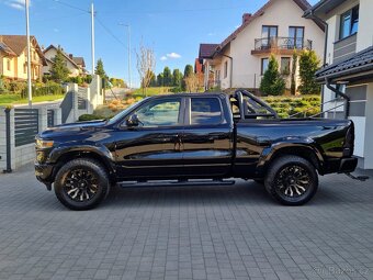 Dodge Ram 1500 5.7 HEMI - 4x4 - 2019 - TOP VZHLED - 4