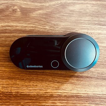 Steelseries arctis nova pro - 4