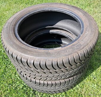 Prodám zimní pneu 205/55 r16 - 4
