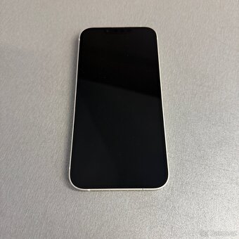 iPhone 13 128GB bílý, pěkný stav, 12 měsíců záruka - 4