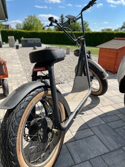Elektrická koloběžka EcoWheel RETRUS 1000W - 4
