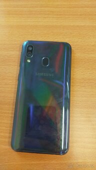 Samsung GALAXY A40 - 4