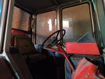 Traktor bagr ,Bělorus - 4