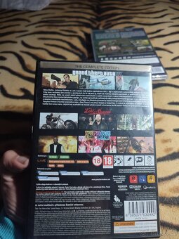 Grand theft auto 4 kompletní edice - 4