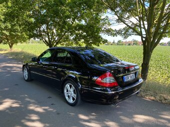 Mercedes-Benz E280 3L w211 benzin V6 170KW manuál - 4