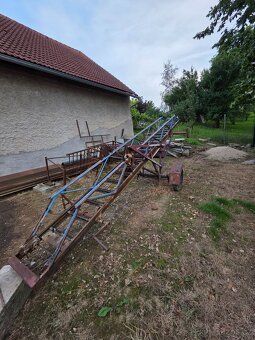 Výsuvný dvoukolový žebřík ZD 12 - 4