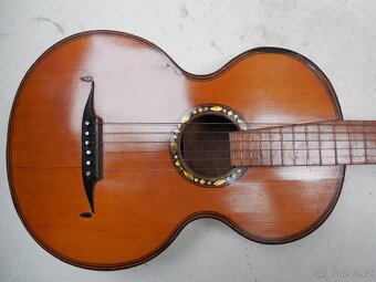 Starožitná kytara - 4