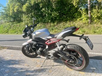 Triumph Street Triple R 765 - střibrný, 2018 - 4