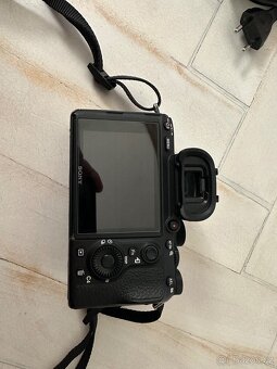 Sony A7R III, velmi málo nafoceno, perfektní stav - 4
