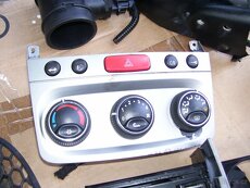 Alfa 147 - vrata kufru, černá metalíza, ř.j. relatková skříň - 4