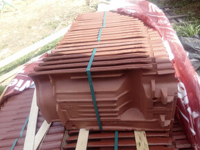 tašky - Tondach Sensaton11/ Samba 11 posuvná PODHŘEBENOVÁ - 4