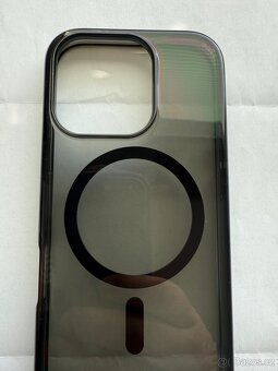 PanzerGlass kryt Apple iPhone 16 Pro MagSafe černý/černý - 4