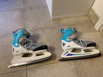 Dívčí lední brusle Oxelo, vel. 35-38 - 4