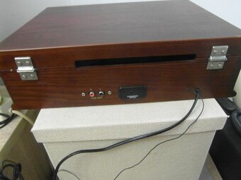 RADIOGRAMOFON- RETRO- HYUNDAI NO-RT 270- TOP STAV - 4